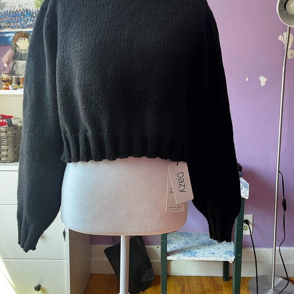 Dazy Women's Classic Black Crew Neck Sweater
